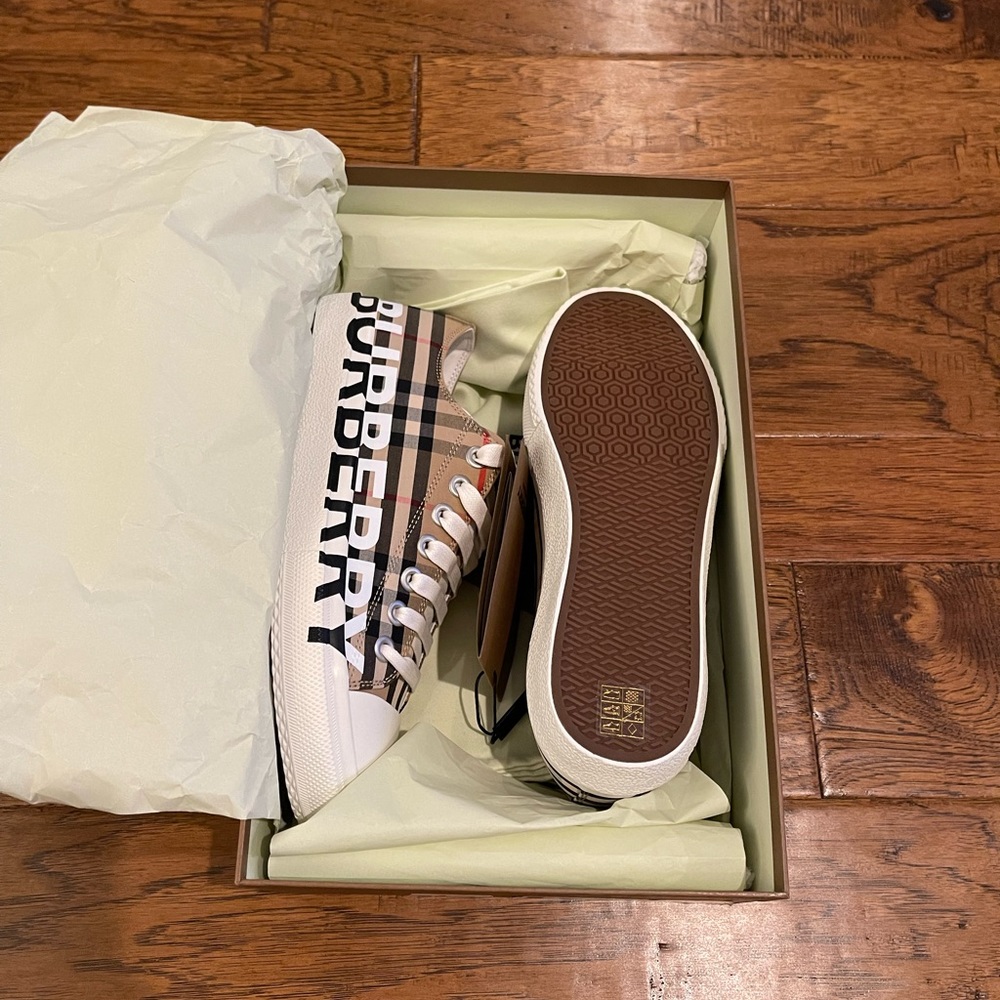 Burberry larkhall sneakers size 40 - Picture 3 of 4
